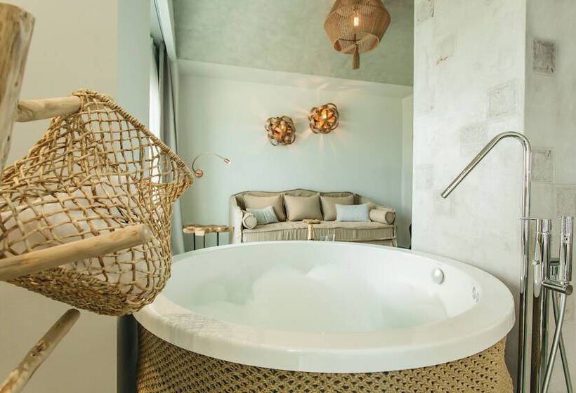 Suíte Deluxe Vista Mar, Blue Carpet Luxury Suites