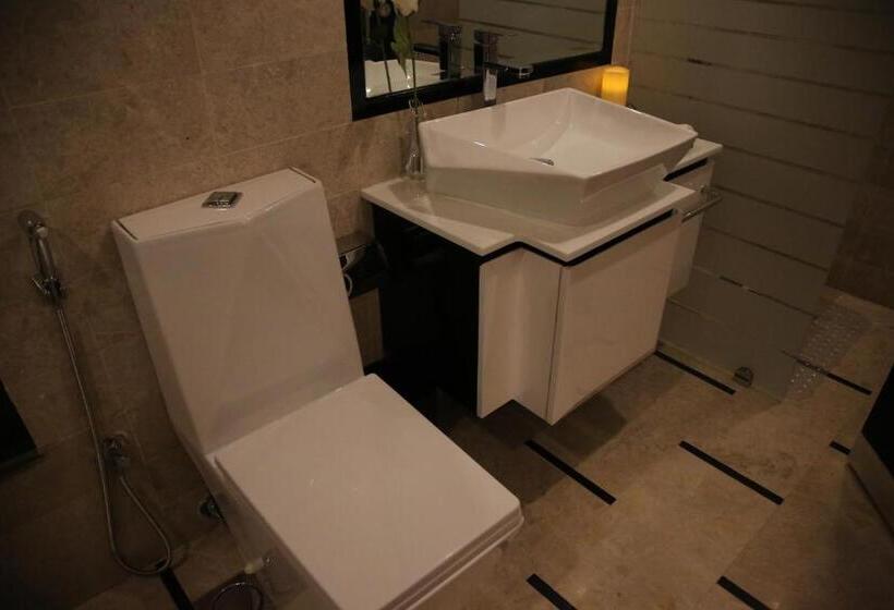 Королевский Люкс, Raoum Inn Khafji Corniche