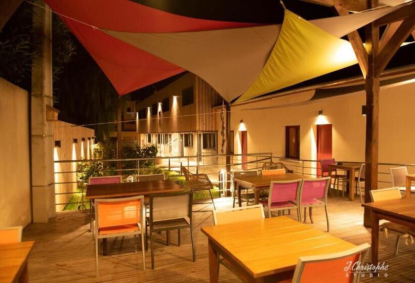 Номер Стандарт Трехместный, Logis   Hotel & Restaurant La Corne D  Abondance