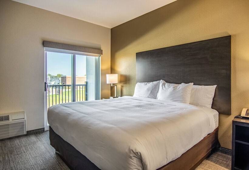 발코니가 있는 스위트, Comfort Suites
