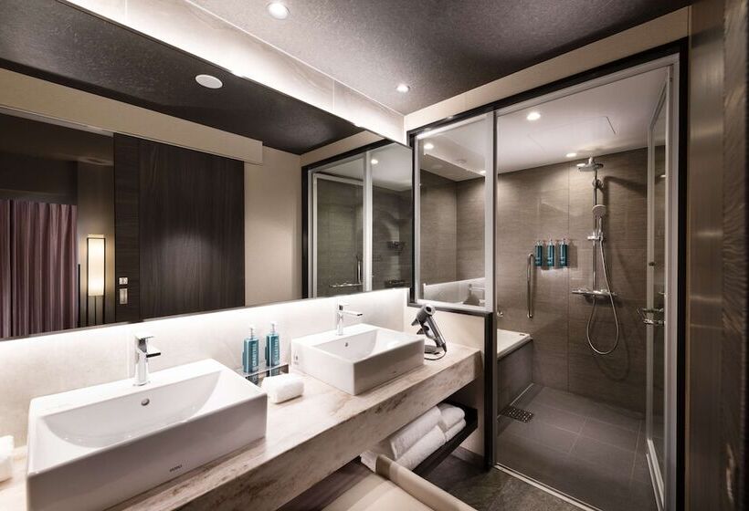 Quarto Deluxe, Doubletree By Hilton Kyoto Station