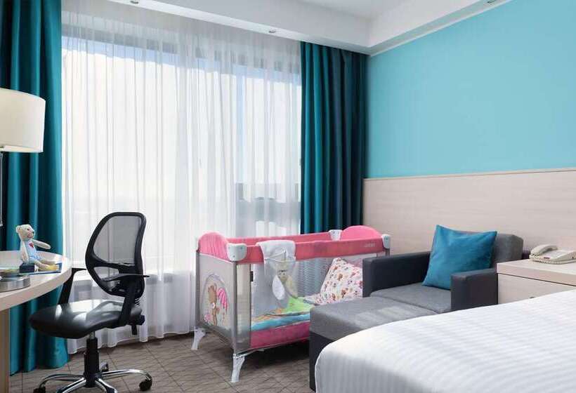 Family Connecting Room, Hampton By Hilton Poznan Old Town