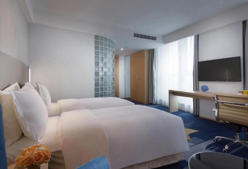 Номер Superior, Holiday Inn Express   Qingdao West Coast, An Ihg