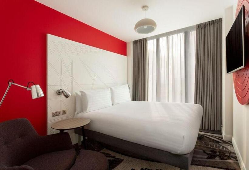 Номер Стандарт, Ibis Styles Glasgow Central