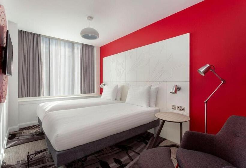 Номер Стандарт, Ibis Styles Glasgow Central