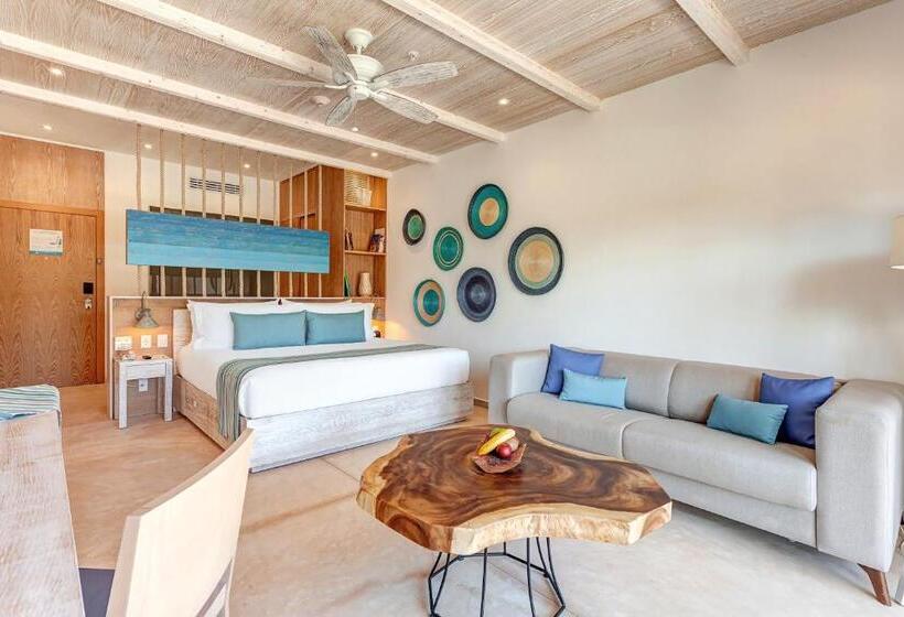 ジュニアスイートデラックス プールビュー, Mystique Holbox By Royalton, A Tribute Portfolio Resort