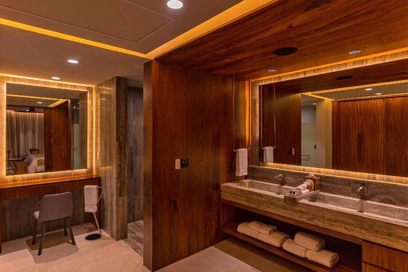 Люкс Вид на Море, Solaz, A Luxury Collection Resort, Los Cabos A Marriott