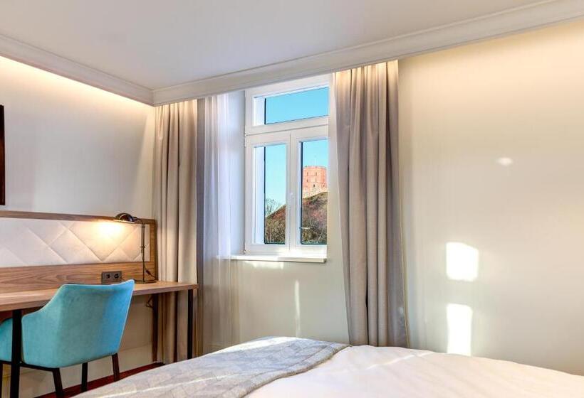 Superior Room, Vilnia