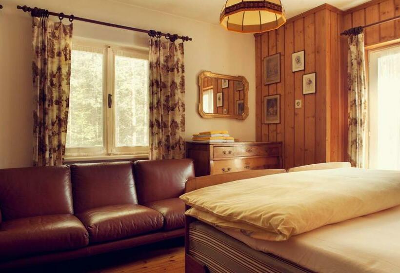 اتاق لوکس با بالکن, B&b Villa La Bercia