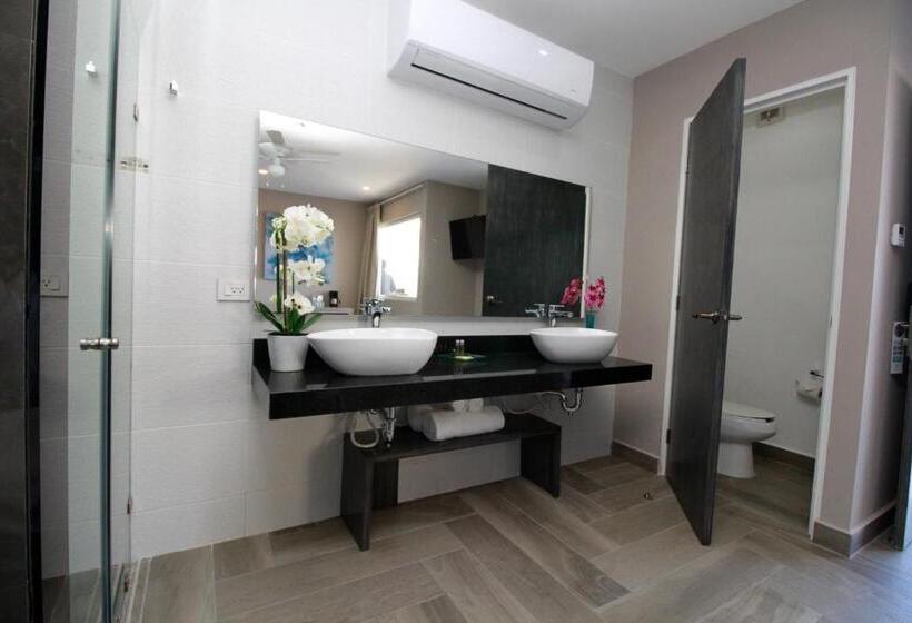 Standaardkamer met Kingsize Bed, Attraction Hotel Deluxe