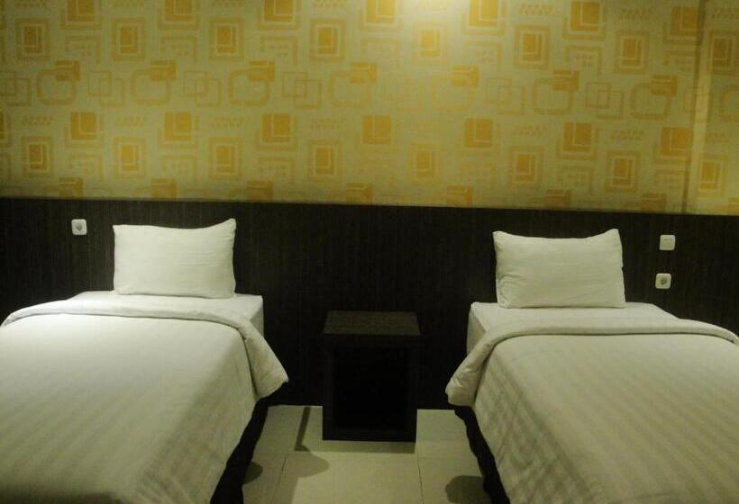 Номер Deluxe, Sylvia Hotel Premier Kupang