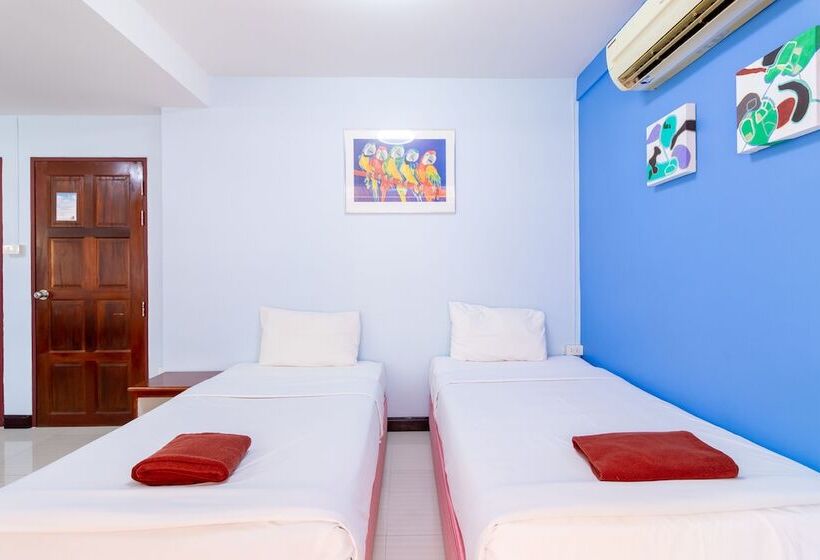 Quarto Familiar, Thipurai Annex