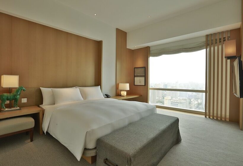 Номер Клуб, Grand Hyatt Chengdu