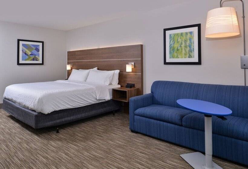 Люкс, Holiday Inn Express & Suites   Marshalltown, An Ihg