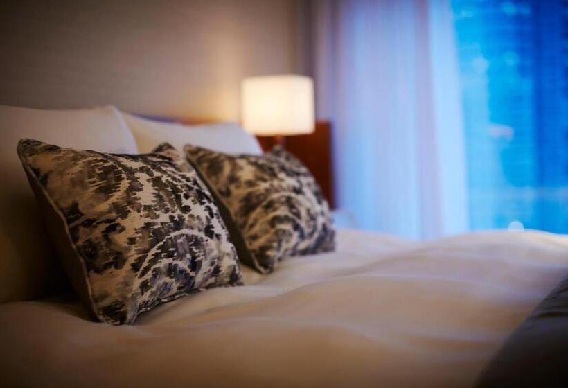 디럭스 4인 룸, Keio Plaza Hotel Tokyo Premier Grand