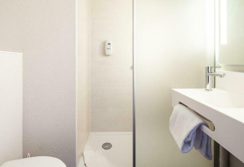 Номер Стандарт, B&b Hotel Meaux