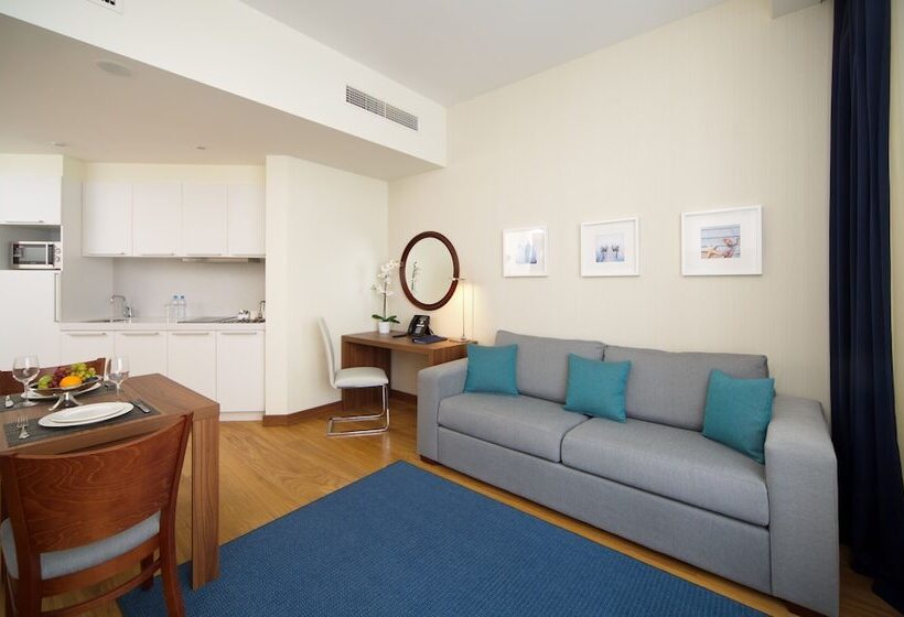 带1个卧室的高级公寓, Radisson Residences, Zavidovo
