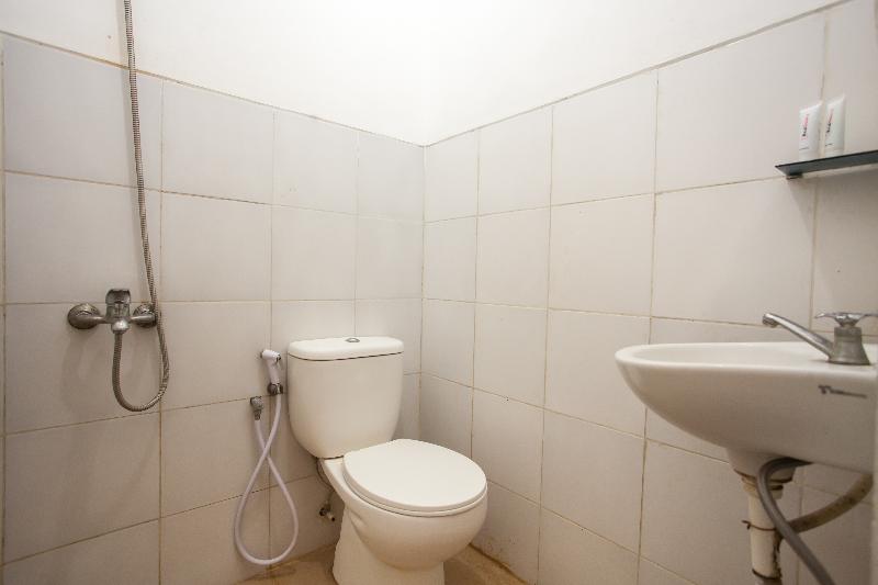 Номер Стандарт, Reddoorz Plus Near Galaxy Mall