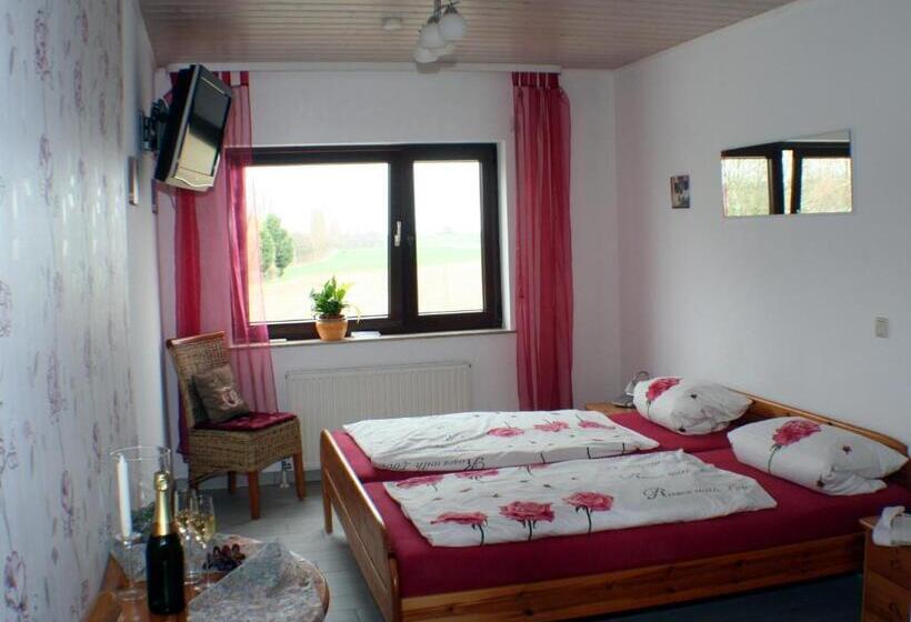 Номер Стандарт, Pension Und Weingut Hirschhof
