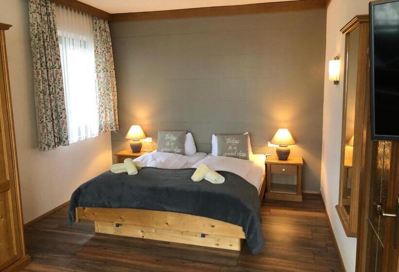 Семейный Номер, Magali S, Bed & Breakfast   Inclusive Summer Card