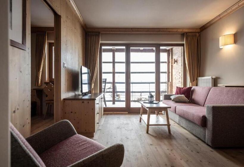 带阳台套房, Post Alpina  Family Mountain Chalets