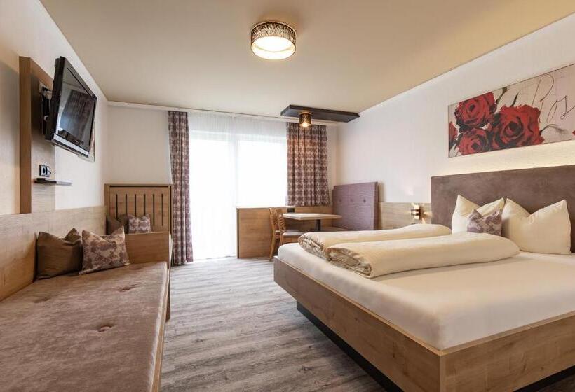סטודיו סופריור, Das Aparthotel Olympia Tirol