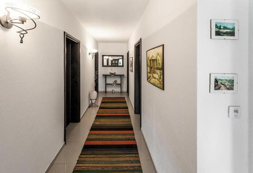 اتاق استاندارد سه نفره, Keremidchieva Kushta Guest House