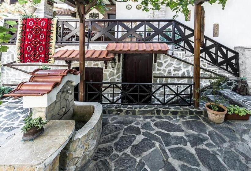 سوییت جونیور با بالکن, Keremidchieva Kushta Guest House