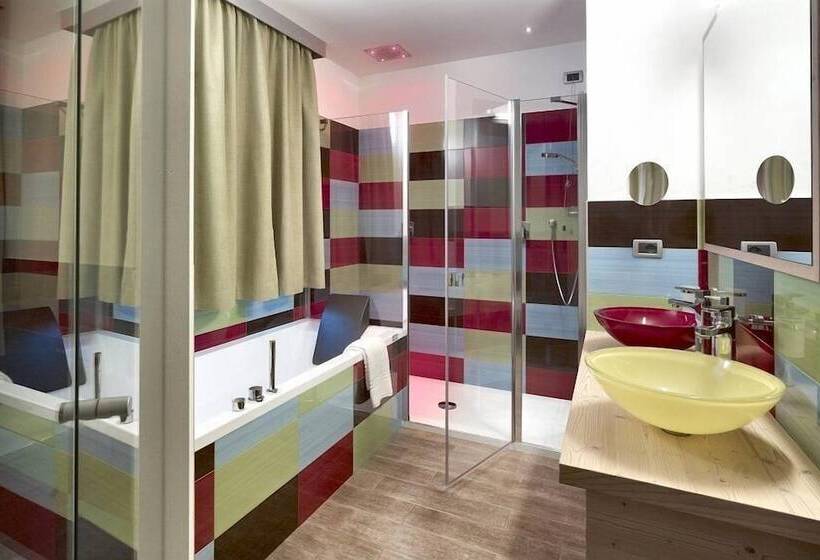 带2个卧室的公寓, Color Home Suite Apartments