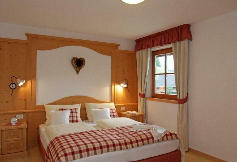 Апартаменты 1 Спальня, Dolomites Apartments Ciasa Vally