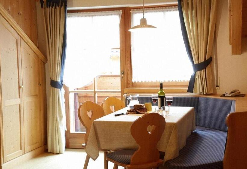 Семейные Апартаменты, Dolomites Apartments Ciasa Vally