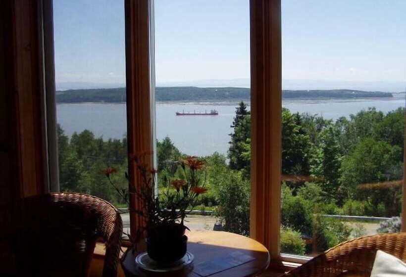 수피리어 룸, Auberge Cap Aux Corbeaux