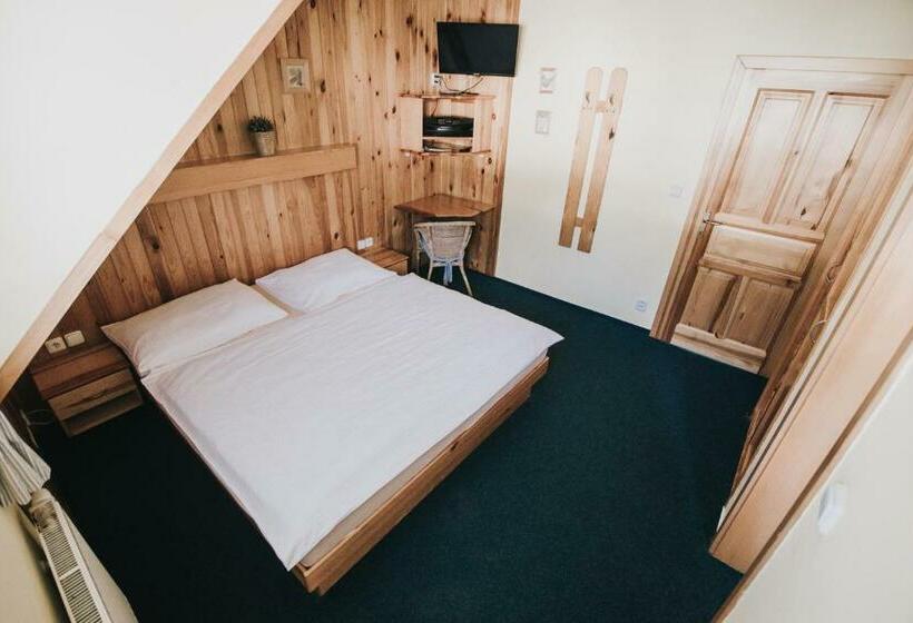 اتاق استاندارد, Rodinný Resort Uko