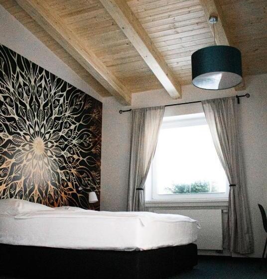 اتاق لوکس, Rodinný Resort Uko