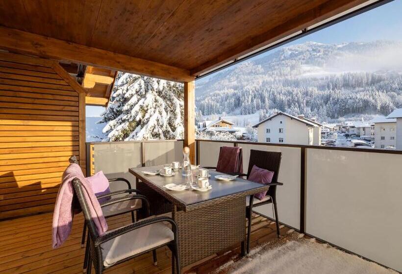 Апартаменты 3 Спальни, Brixentalerhof