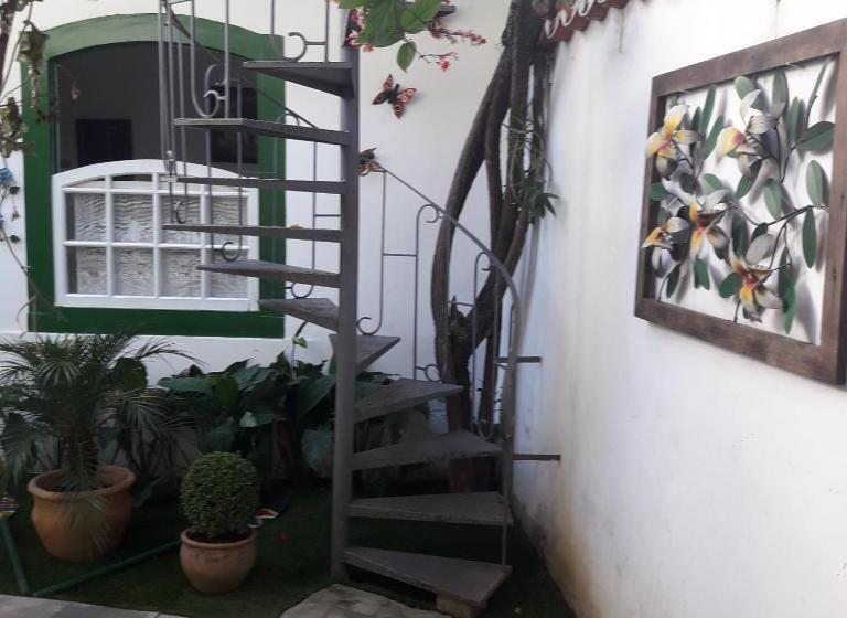 سوئیت کلاسیک, Pousada Sonho Meu