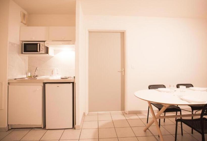 Апартаменты 1 Спальня, City Residence Avignon