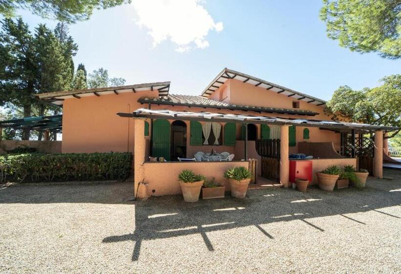 استودیو خانوادگی, Gavila's Residenza Turistico Alberghiera