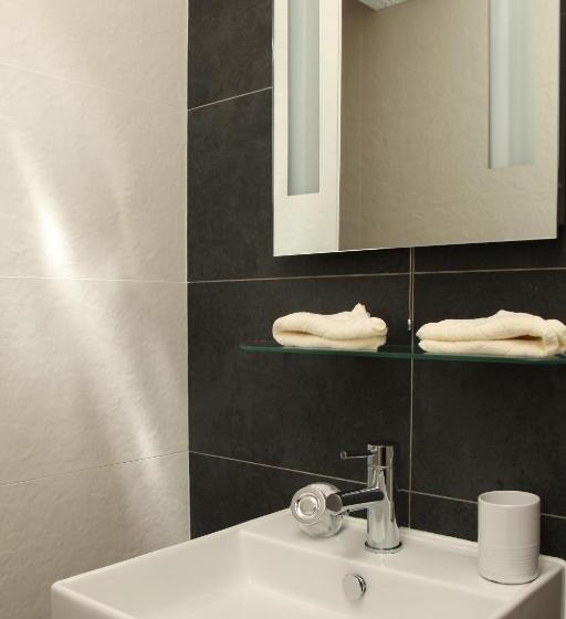 패밀리 룸, Gowanlea Guest House