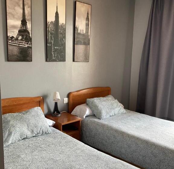 اتاق استاندارد با بالکن, Hostal La Concha