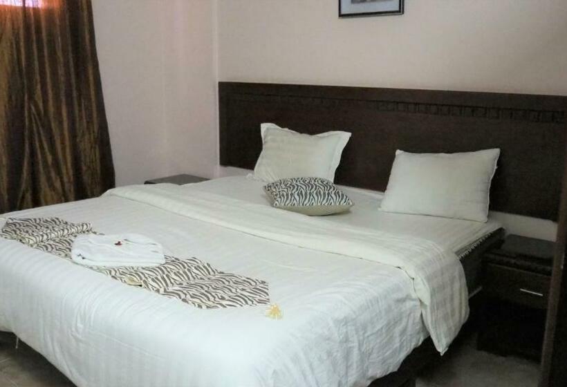 استودیوی استاندارد, Al Fawanes Hotel Apartments