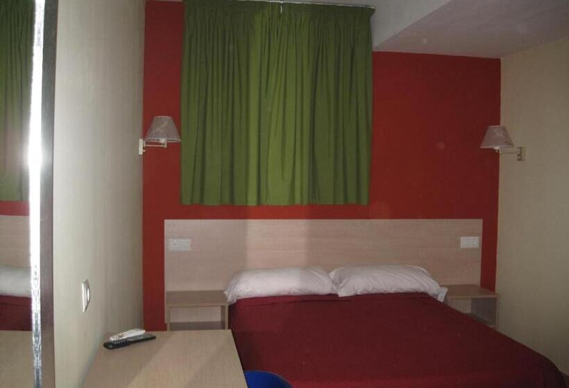 Номер Стандарт, Hostal Ducal