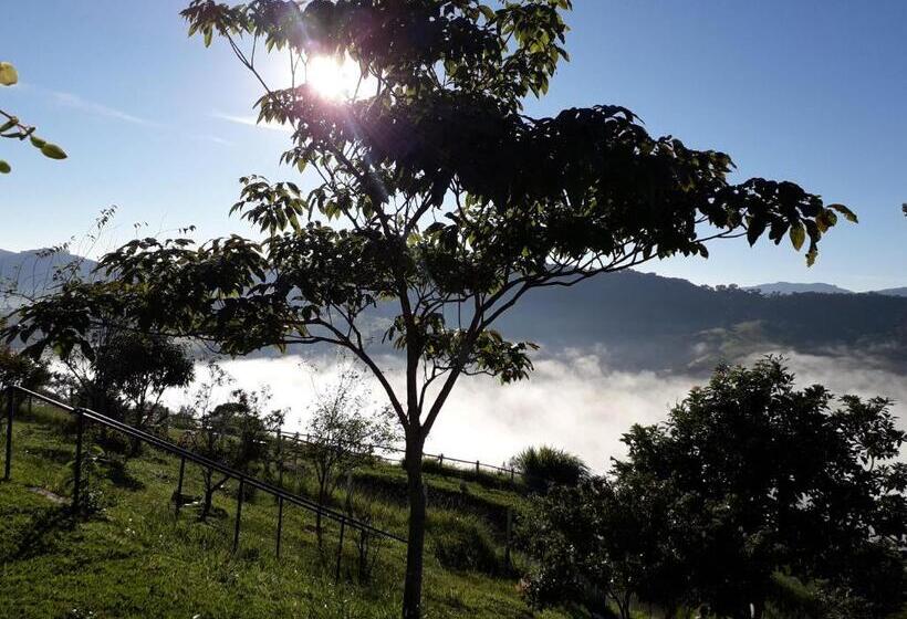 샬레, Pousada Mirante De Minas