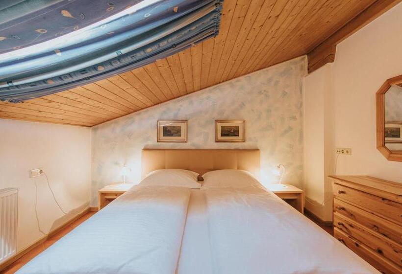 Апартаменты 2 Спальни, Residence Obermoarhof   Comfortable Apartments For Families, Swimmingpool, Playing Grounds, Almencar
