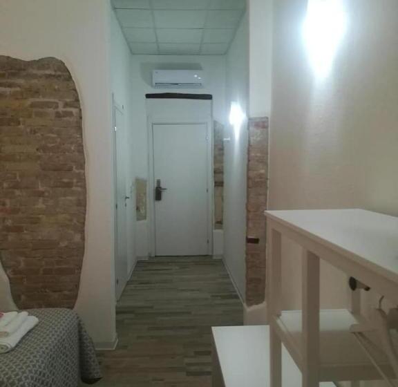 חדר סטנדרט עם מרפסת, B.house