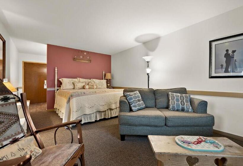 Люкс, Country Living Inn