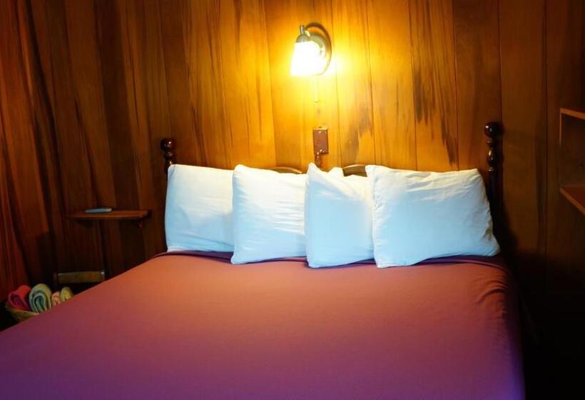 Номер Стандарт, Harbor Haus Inn & Suites