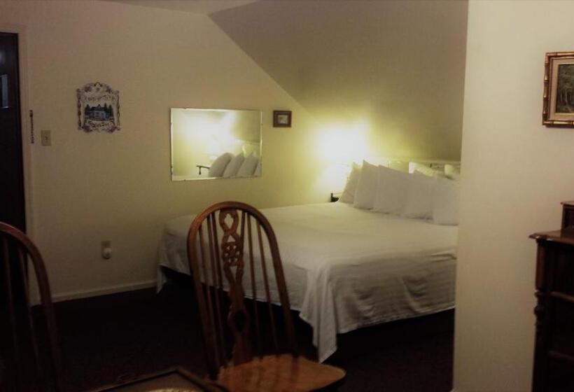 Люкс 3 Спальни, Harbor Haus Inn & Suites