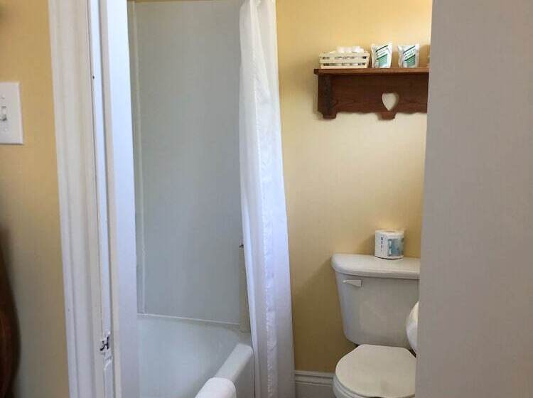 חדר סטנדרט, Shining Waters Country Inn