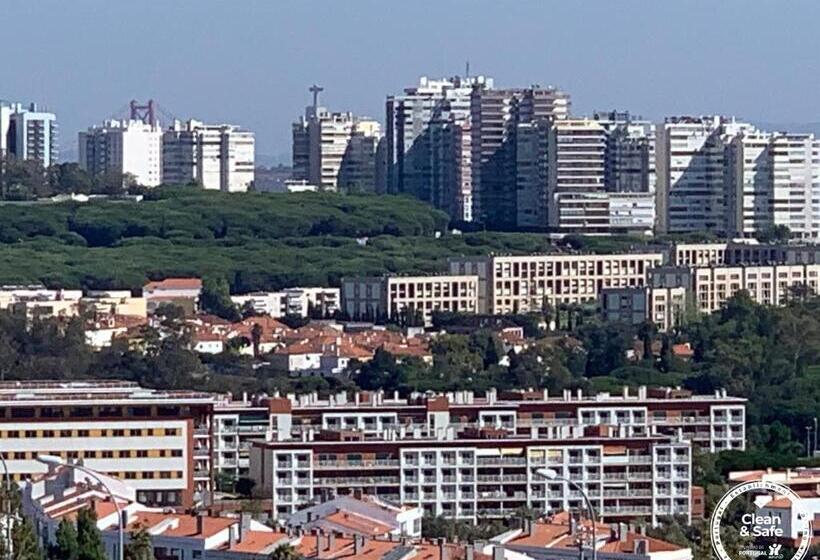 Студио Стандарт с Террасой, Discovery Apartment Carnaxide